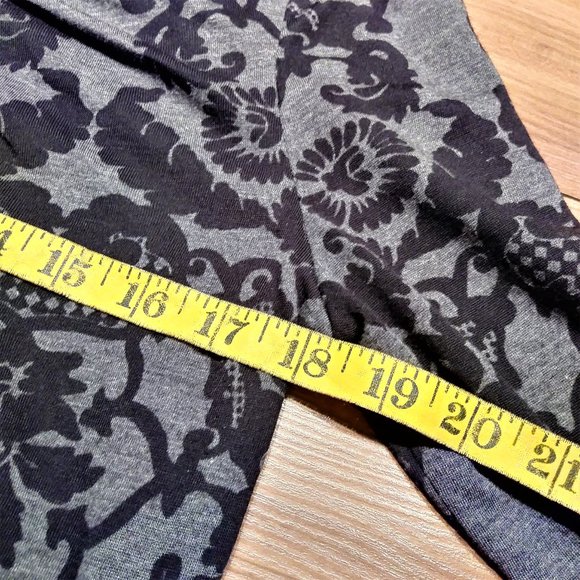 CYNTHIA ROWLEY BEADED BLOUSE 3/4 SLEEVE V-NECK - Picture 5 of 8